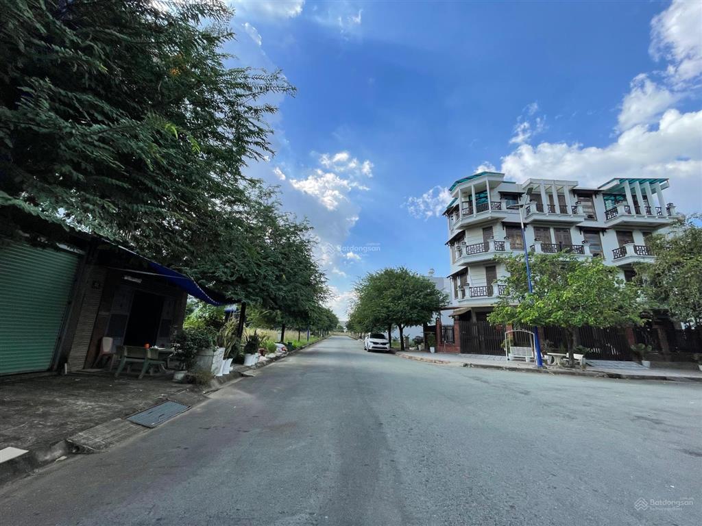 Chính chủ cần bán gấp lô đất 100m2, đường lớn 16m, n8 khu bình nguyên