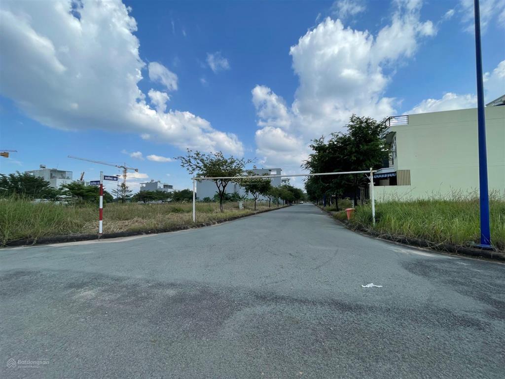 Chính chủ cần bán gấp lô đất 100m2, đường lớn 16m, n8 khu bình nguyên