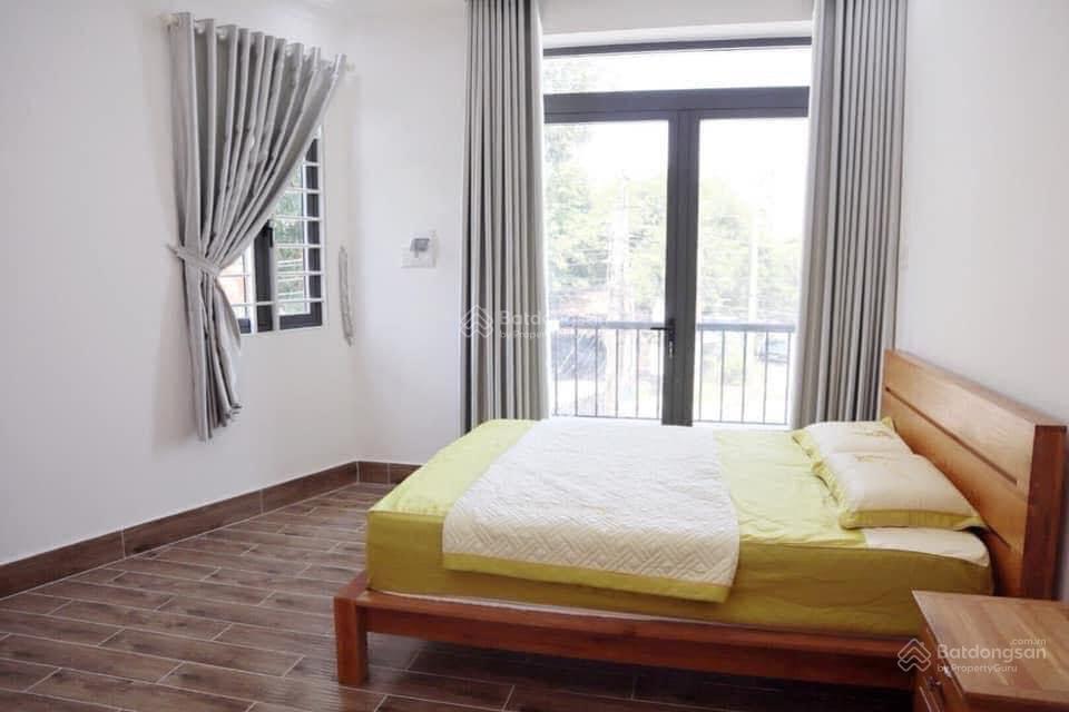 Bán nhà mt trương định k8 kinh doanh buôn bán. giá 5,6 tỷ.  0975 222 ***