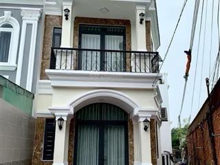Bán nhà mt trương định k8 kinh doanh buôn bán. giá 5,6 tỷ.  0975 222 ***