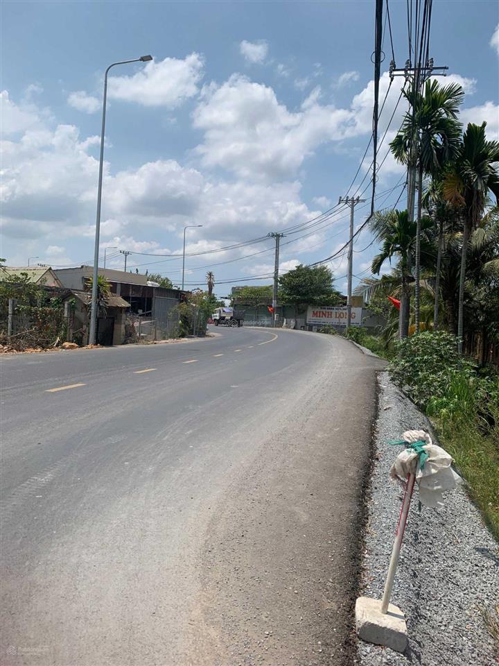1000m2 có 100m2 thổ đường long phước, gần cầu long đại, gần vinhomes và vành đai 3. 0912 712 ***