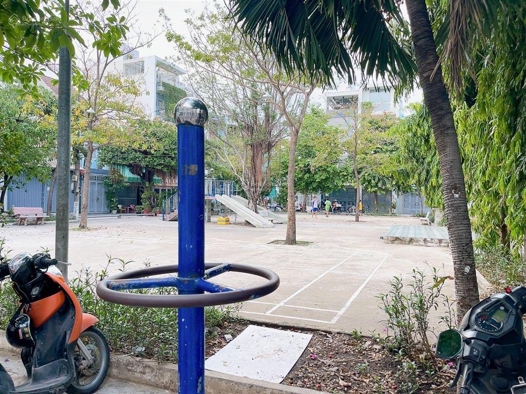 Giá tốt hẻm nhựa 8m thông đường nguyễn cửu đàm, phường tân sơn nhì. dt 4x16m, vuông đẹp  7.9 tỷ