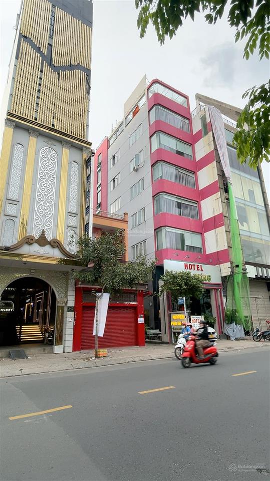 Mặt tiền tân sơn nhì 5x18m, trệt lửng đang có sẵn hđ thuê. vị trí đẹp, sầm uất, sát bên ngân hàng