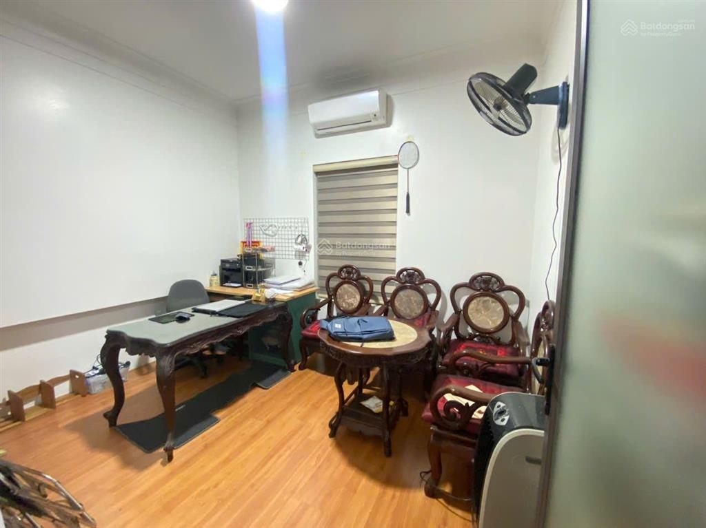 Nhà 3 tầng dân xây tại đường trường chinh, kiến an (gần bệnh viện nhi đức) 90m2 ô tô vào tận nơi