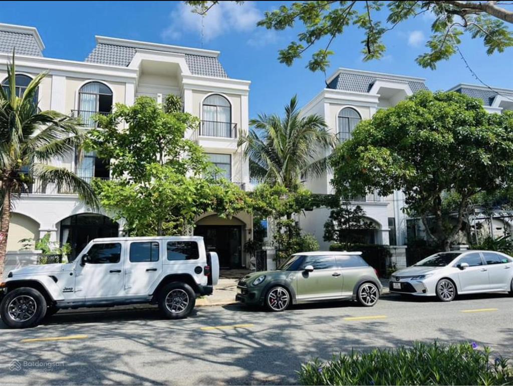 Cho thuê nhà 100m2, 1 trệt 2 lầu, 3 phòng ngủ 4 vệ sinh 6 triệu/tháng. chính chủ 0906 443 ***