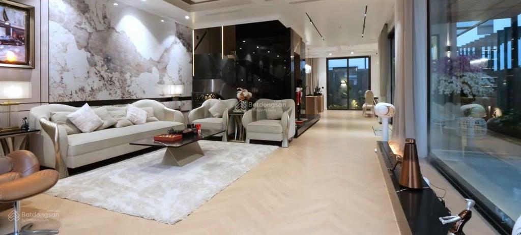 Nhà đẹp vin cầu rào 100m2 view công viên, thang máy có 102, xem là mê, chỉ 11.2 tỷ