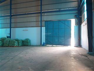 Cho thuê kho xưởng giá rẻ bến lức long an 1200m2