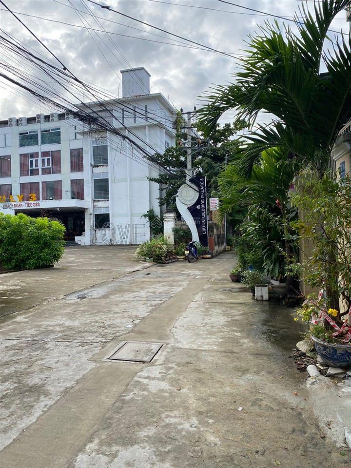 Cần bán gấp lô đất 200m2 hẻm ô tô nguyễn thị minh khai gần biển giá 21 tỷ 0898 368 ***