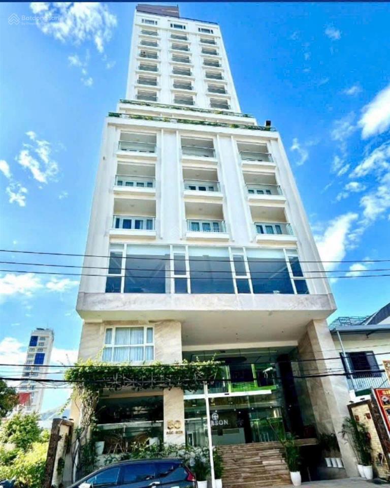 Bán khách sạn 20 tầng, đường bắc sơn, vĩnh hải, nha trang, 247.1m2 (13,2x18,7m) hướng nam  75 tỷ