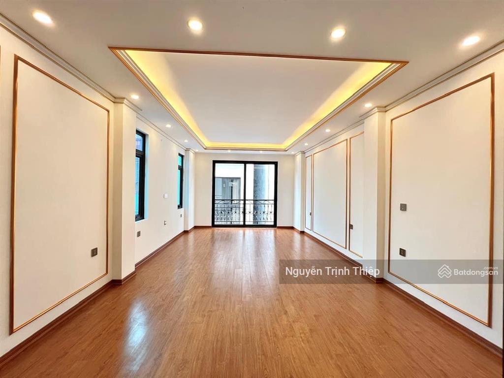 Siêu hot! nhà phú diễn  bắc từ liêm. dt 36m2*6t thang máy ngõ thông. giá 8.7 tỷ (ô tô vào nhà)
