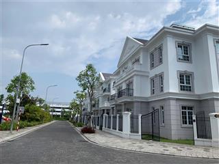 Bán gấp biệt thự song lập view công viên & bể bơi, dtsd 350m2, mt 11m, giá 37tỷ