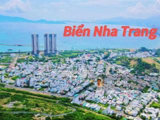 Bán lô đất mặt tiền ngô văn sở  hòn xện  nha trang.
 đường rộng 16m. chạy thẳng ra biển tầm 900m