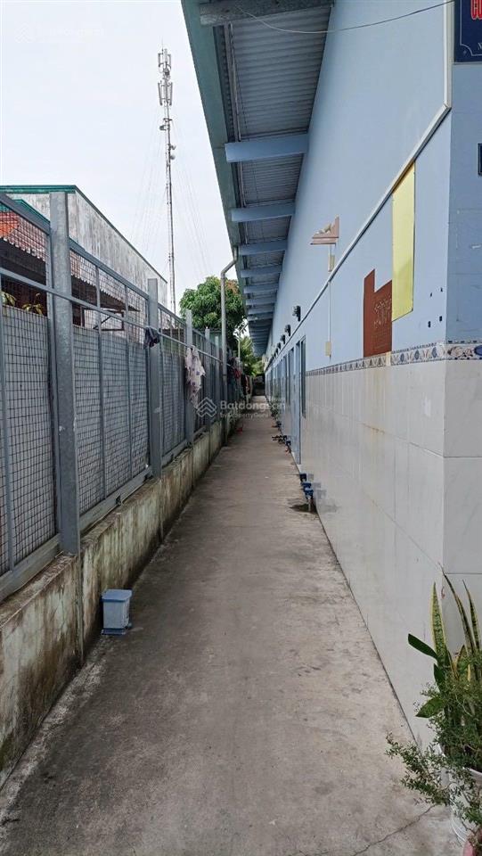 Bán khu nhà trọ 1000m2 (46 phòng) thu nhập ổn định, giá cực tốt tại trung tâm tt bến lức, long an