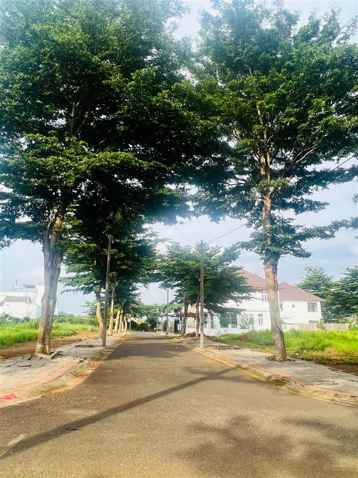4 tỷ cho lô biệt thự trung tâm bảo lộc (đất 350m2 full thổ, 15x24m)