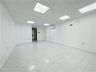 Cho thuê sàn văn phòng 45m2 tại tòa nhà trần quang diệu quận 3. giá chỉ 12 triệu/tháng gồm phí