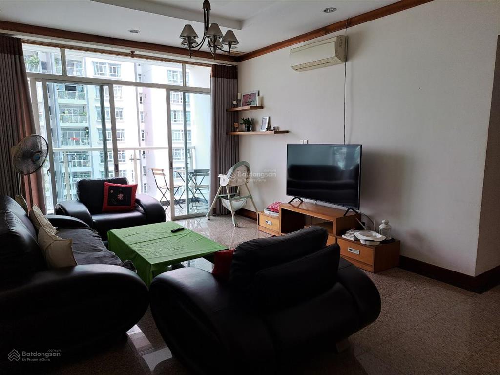 Cho thuê gấp căn 4pn view sông có nội thất, lầu cao, giá 35 triệu, thương lượng.  vân 0906 812 ***
