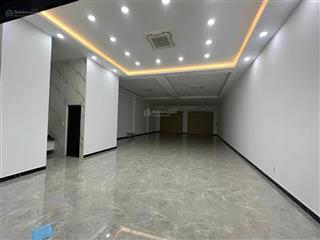 Cho thuê tòa nhà văn phòng 1000m2 mặt tiền phan văn hớn hóc môn tiện kinh doanh showroom