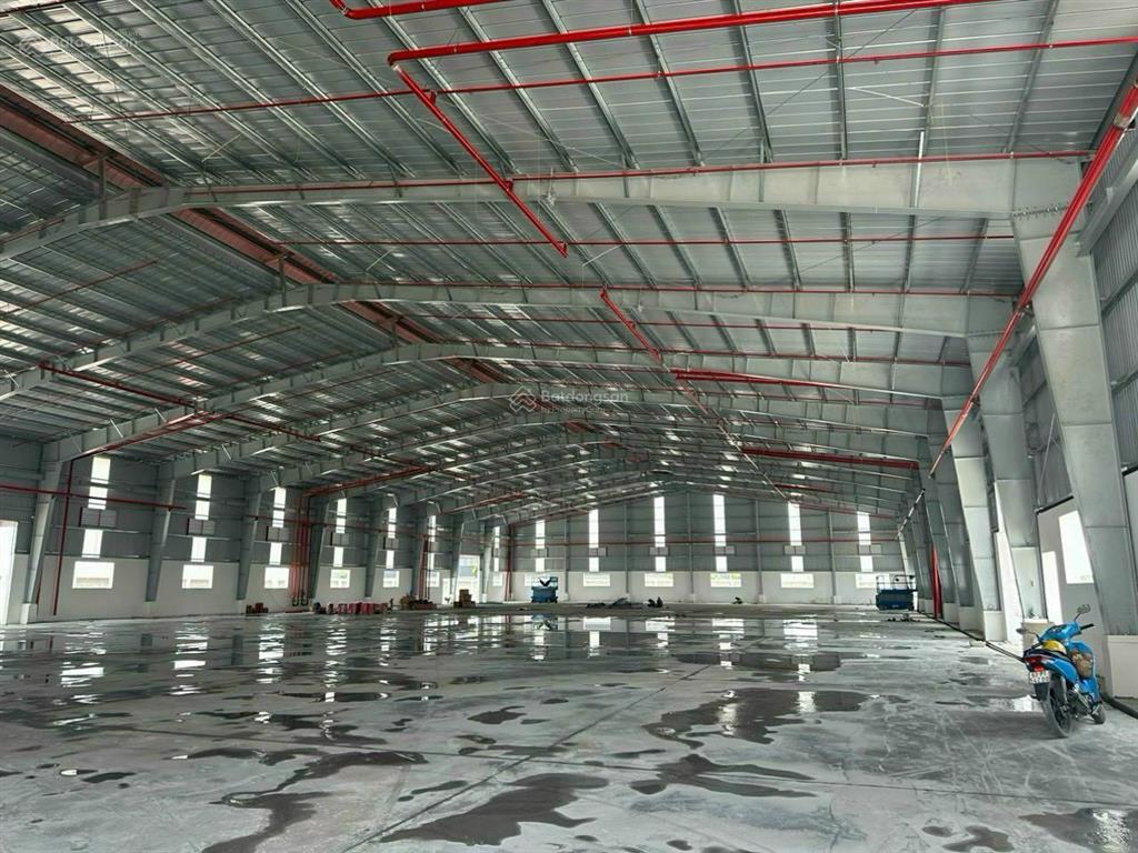 Cho thuê nhà xưởng đức hòa long an, dtkv 7500m2, xây dựng 4300m2