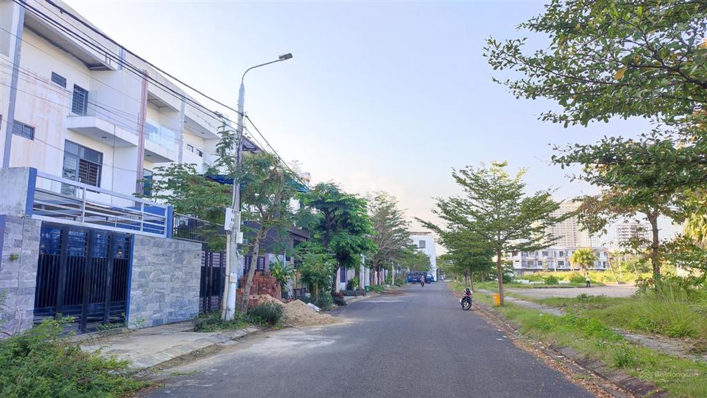 Cực hiếm, cần bán nhà 2 mặt tiền view sông hàn, trung tâm đà nẵng, gần dự án sun symphony
