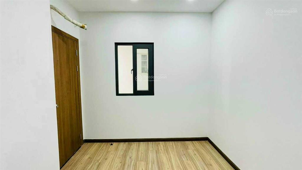 Bán căn 2pn 2wc bcons plaza, cả 2 phòng ngủ đều có cửa sổ thoáng, giá 2tỷ330, hỗ trợ vay tối đa