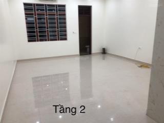 Cho thuê văn phòng tầng 2. diện tích 125m2