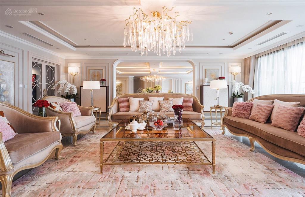 Cho thuê căn 4 pn dt 145 m2 tòa park 7 times city, giá 32 triệu/tháng.  0979 702 ***