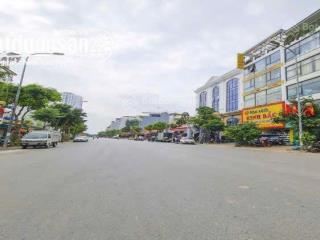 Cực hot! bán nhà mặt phố thành trung  trâu quỳ. dt 195m2. mt 11m. view hồ.  0986 459 ***