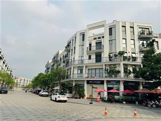 Bán shophouse 207m2 chính chủ xây 5 tầng view chung cư và phố đi bộ. đang cho thuê 100 triệu/tháng