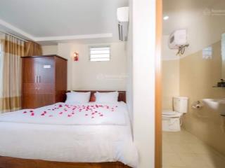 Bán khách sạn 6tầng trung tâm hải châu đà nẵng với 7phòng đôi 12 phòng đơn,doanh thu 100trieu/tháng