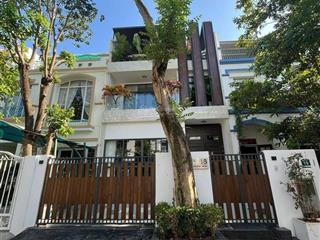 Bán villa hưng thái, phú mỹ hưng, q. 7. giá tốt 28.5 tỷ  0938 602 *** nhân