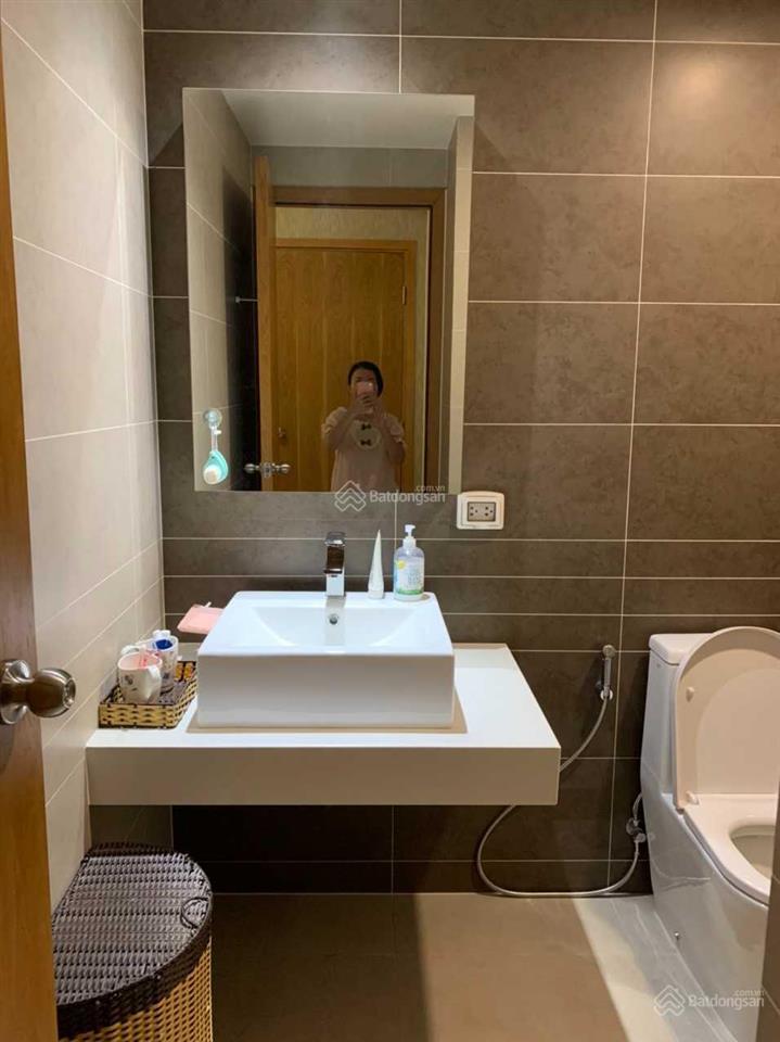 Bán sunrise city 3pn, 2wc 106m2 giá 7.9 tỷ full nội thất