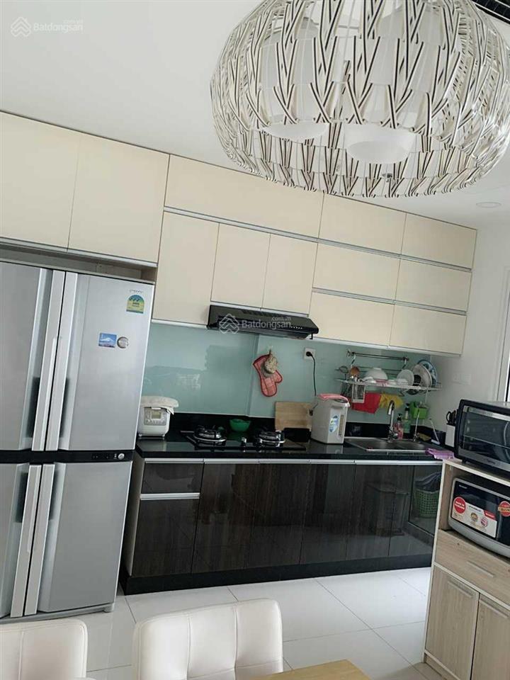 Bán sunrise city 3pn, 2wc 106m2 giá 7.9 tỷ full nội thất