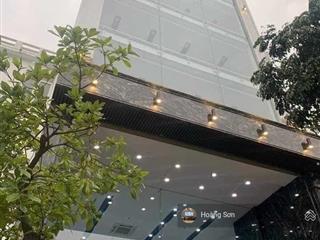 Cho thuê văn phòng sàn 70m2 , 100m2 và 120m2 đường hai bà trưng, q1. có ngăn sẵn phòng họp