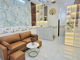 Bán nhà shr ngay cổng khu công nghiệp tân bình, 2lầu, 2pn, 2 toilet, dt 4x7m, quận tân phú