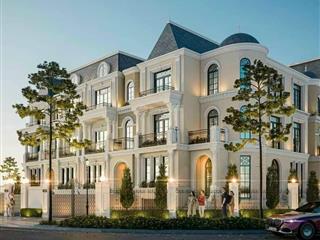 Bán căn biệt thự view công viên ciputra tây hồ. đã xây 3 tầng, 1 hầm, đã có sổ đỏ.  0983 650 ***