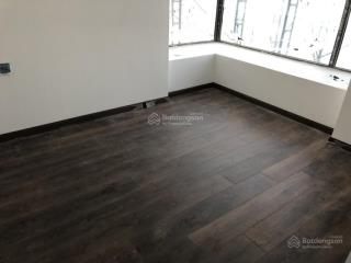 Chính chủ cần bán căn resgreen( 82m2,3pn2wc ) nhà full nt lầu trung, giá tốt.   0932 140 ***