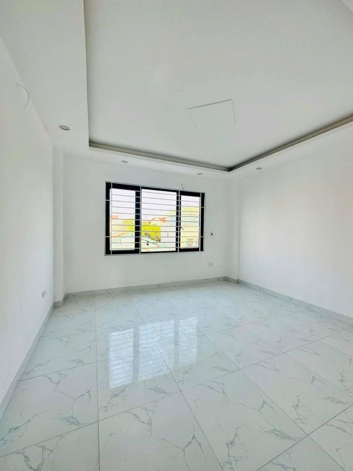 Bán nhà Trạm Trôi, Hoài Đức 35M 5 Tầng, 3 ngủ, ô tô đỗ giá 4.4 tỷ