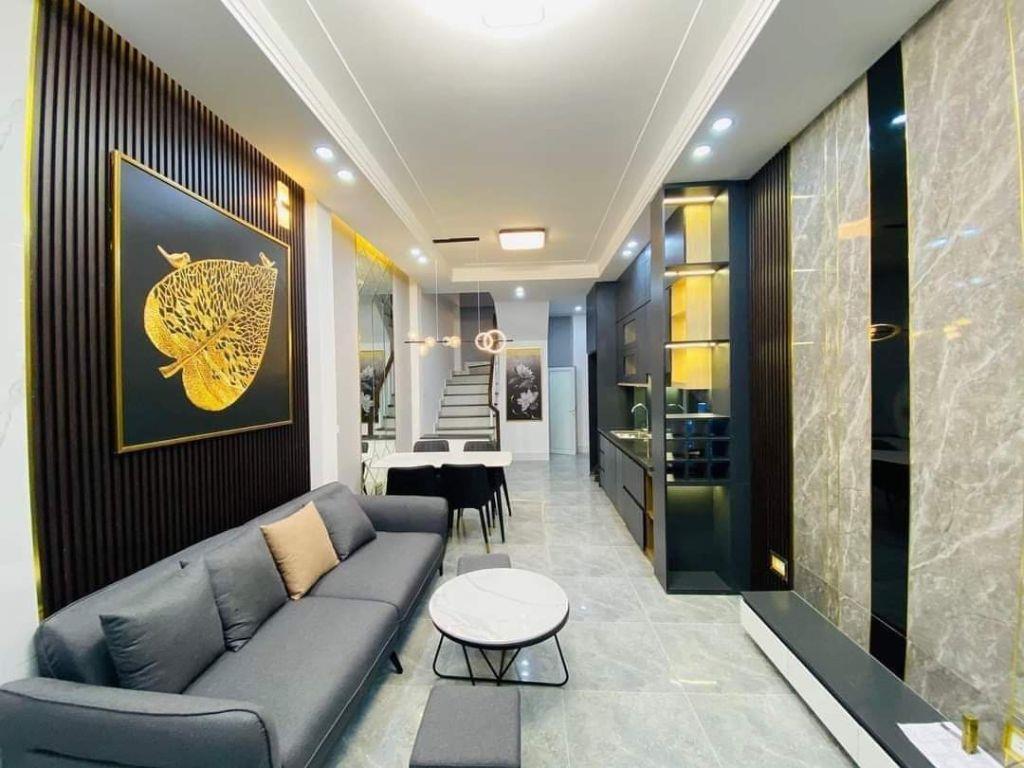 Nhà đẹp Di Trạch, full nội thất, gần phố Nhổn đi Mỹ Đình 4km giá 4.7 tỷ