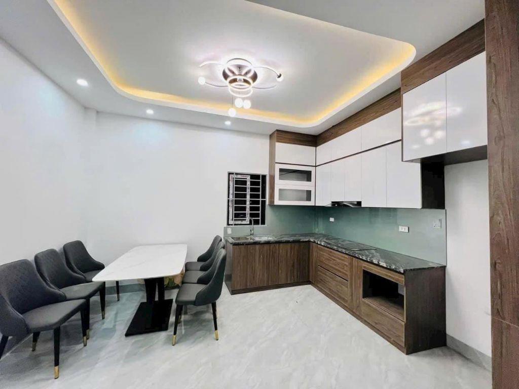 Siêu phẩm nhà Hoài Đức 39M 4 Tầng, 4 ngủ, ô tô đỗ gần, full nội thất giá 5.5 tỷ