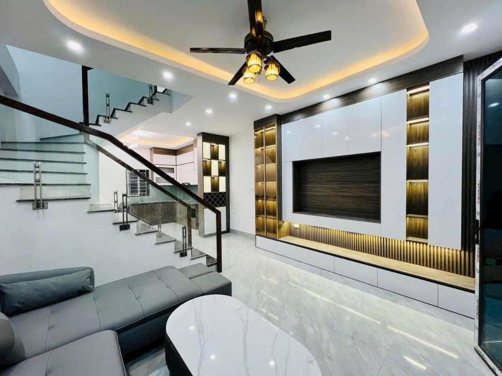 Siêu phẩm nhà Hoài Đức 39M 4 Tầng, 4 ngủ, ô tô đỗ gần, full nội thất giá 5.5 tỷ