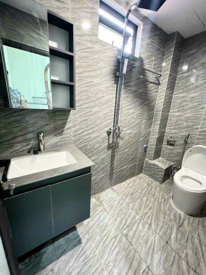 Bán nhà Tiền Yên, Song Phương 42M 4 Tầng, 4 ngủ, ô tô đỗ giá 4.3 tỷ