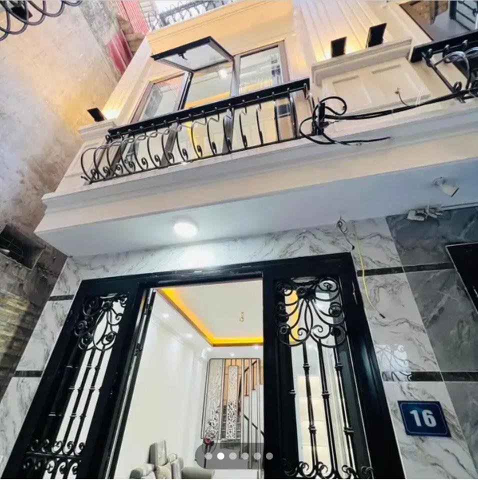 Bán nhà Lại Yên 32M 5 Tầng, 3 ngủ rộng, chỉ 20m ô tô đỗ kinh doanh giá 4.3 tỷ