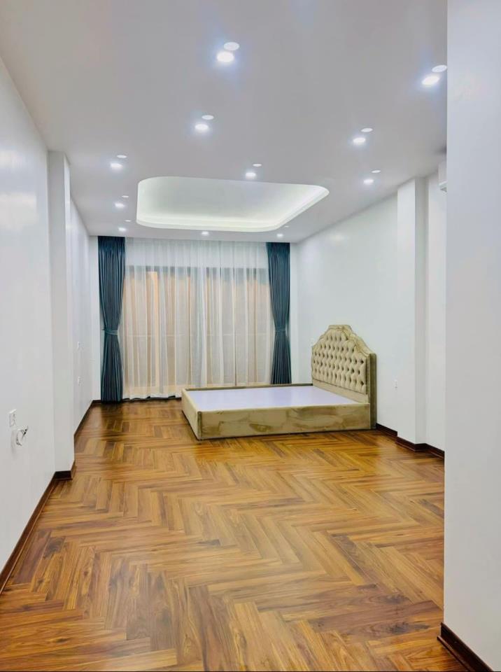 Bán nhà Lại Yên, Sơn Đồng 48M 5 Tầng, Gara ô tô, Thang Máy, kinh doanh giá 7.9 tỷ