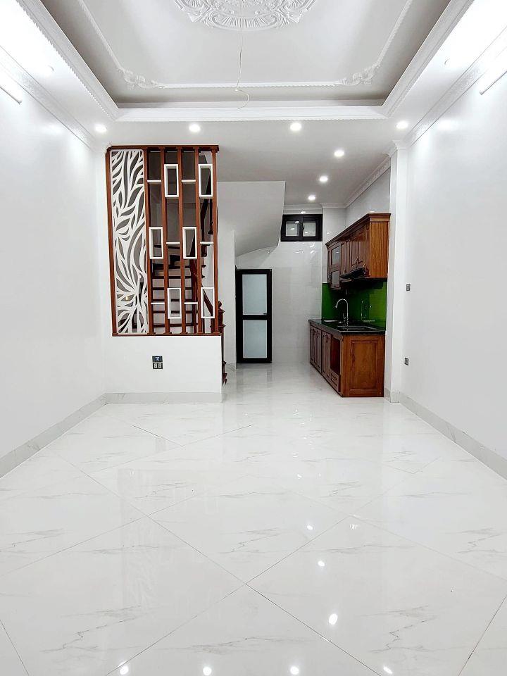 Bán nhà Xuân Phương 5 Tầng, 3 ngủ khép kín, nội thất sắn, ô tô đỗ cách 20m giá 5 tỷ