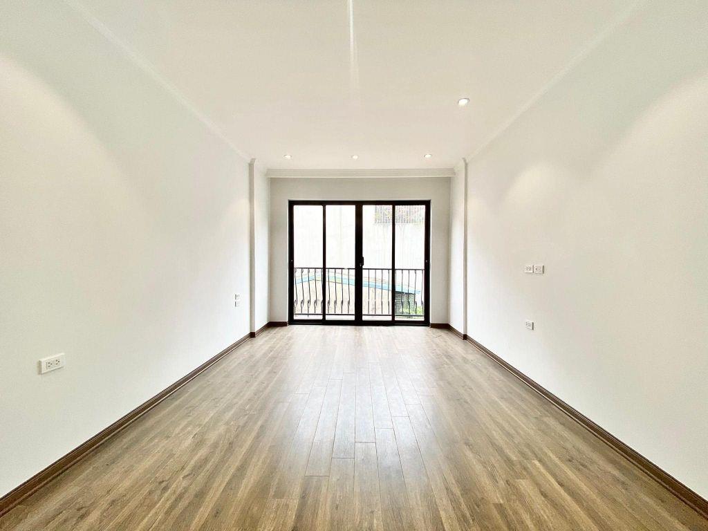Bán nhà Xuân Phương 5 Tầng, 3 ngủ khép kín, nội thất sắn, ô tô đỗ cách 20m giá 5 tỷ
