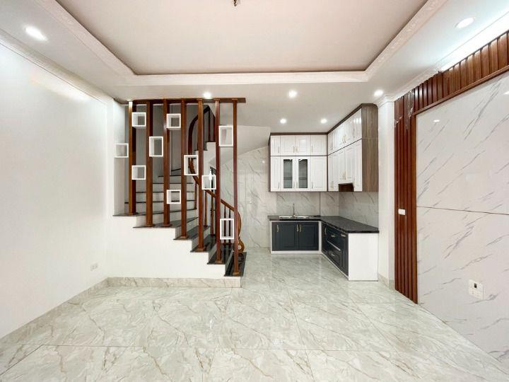 Bán nhà Phương Canh, gần Trịnh Văn Bô, FPT, ĐH Công Nghiệp xây 5 Tầng, 4 phòng giá 5 tỷ