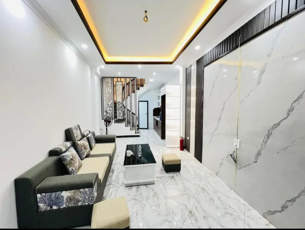 Bán nhà Di Trạch giá thấp nhất khu vực, xây mới 5 Tầng, 3P ngủ giá 4.3 tỷ