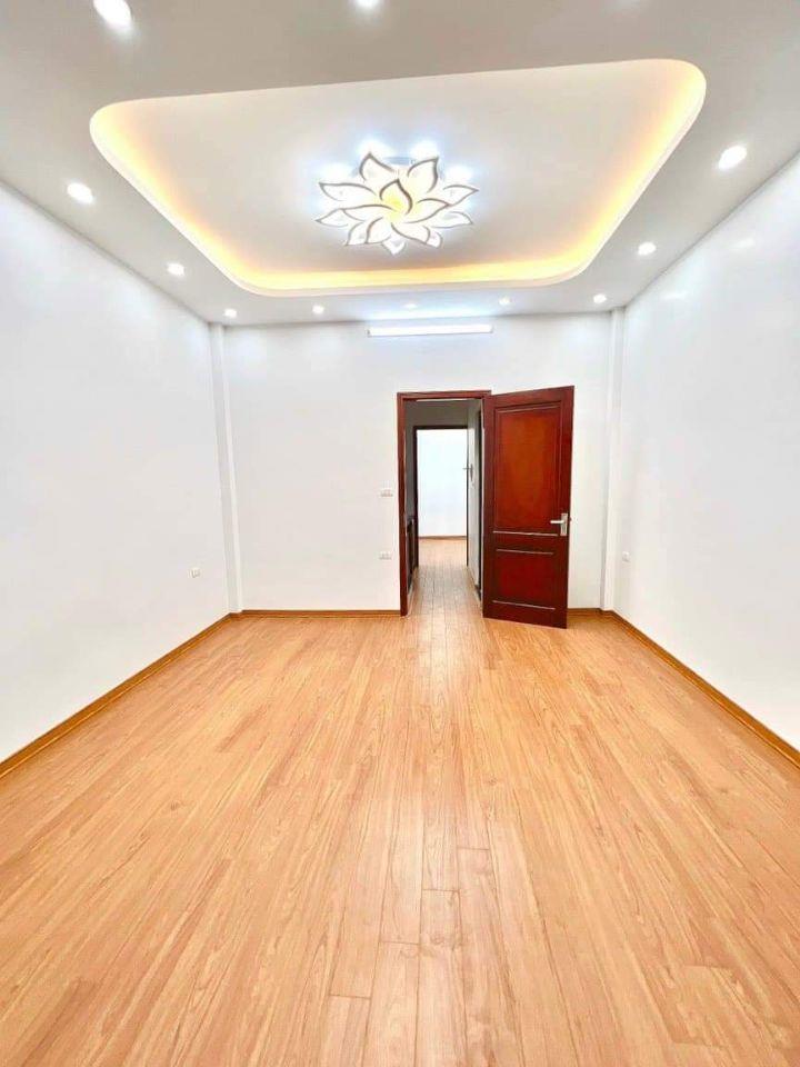 Bán nhà Vân Canh 40M 4 Tầng, 4 ngủ, nội thất đẹp, ô tô đỗ giá 6.8 tỷ
