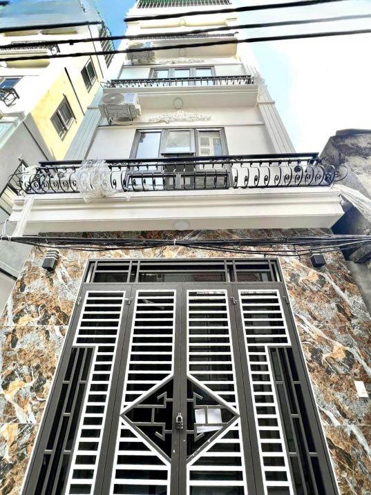 Nhà đẹp Đại Mỗ - ô tô đỗ gần - trung tâm Vinhomes - xây 5 Tầng - 3p ngủ giá 5 tỷ