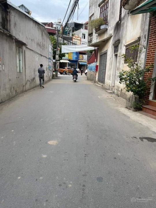 Nhà đẹp Đại Mỗ - ô tô đỗ gần - trung tâm Vinhomes - xây 5 Tầng - 3p ngủ giá 5 tỷ